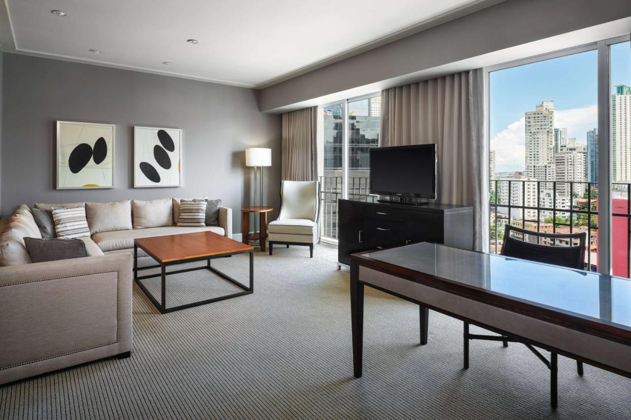 Bristol Panama, A Registry Collection Hotel Dış mekan fotoğraf A living room at the JW Marriott Panama