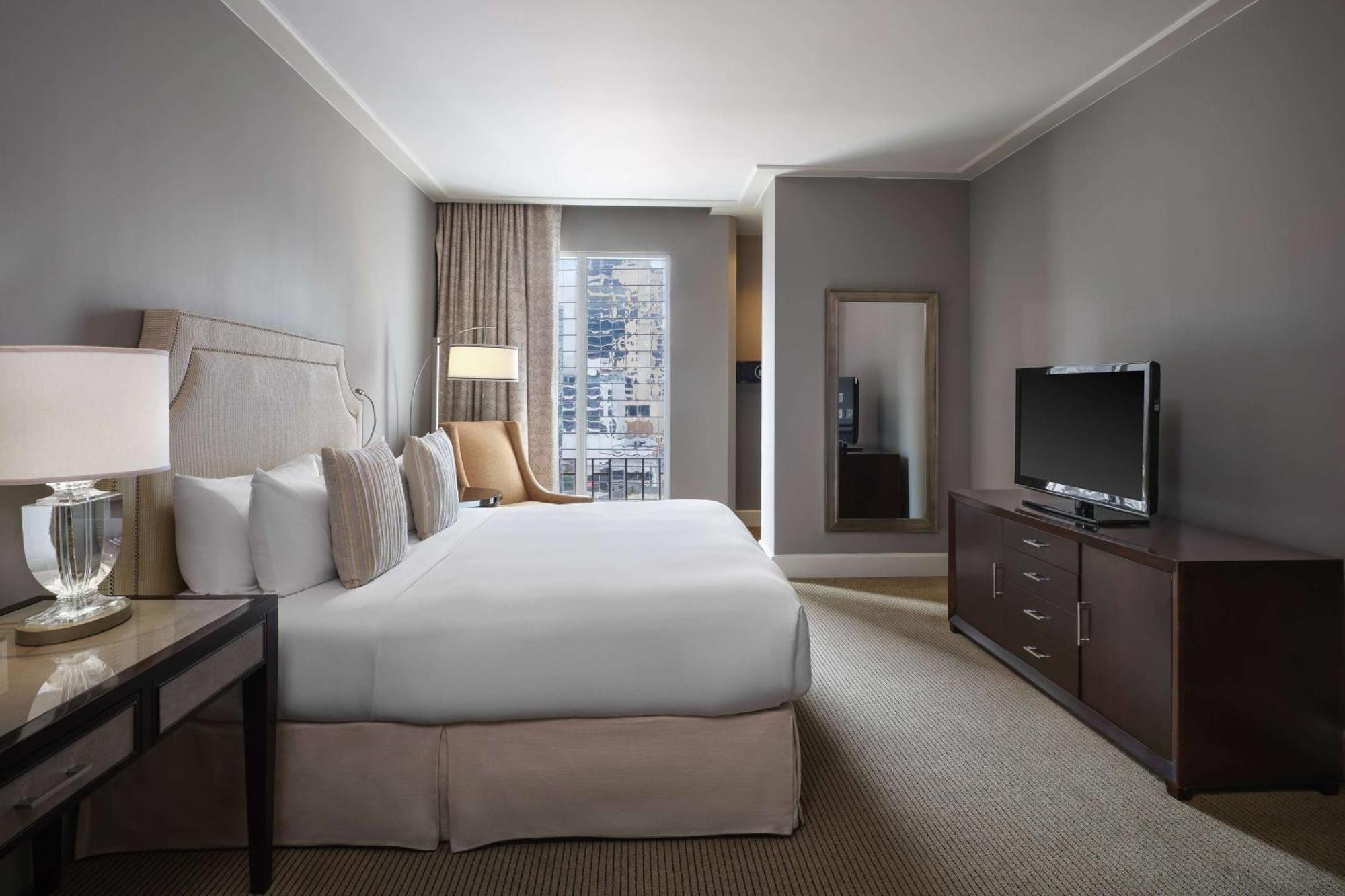 Bristol Panama, A Registry Collection Hotel Dış mekan fotoğraf A bedroom at the Mandarin Oriental Washington DC